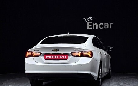 Chevrolet Malibu IX, 2022 год, 1 780 000 рублей, 4 фотография