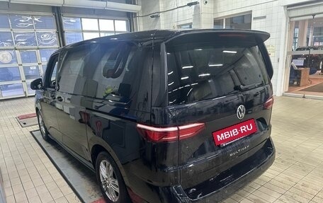 Volkswagen Multivan, 2022 год, 6 690 000 рублей, 3 фотография