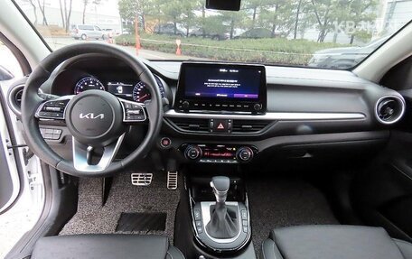 KIA K3, 2023 год, 1 780 980 рублей, 7 фотография