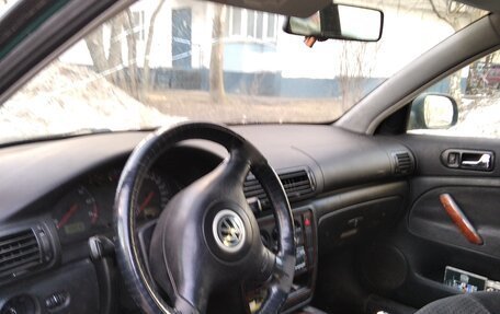 Volkswagen Passat B5+ рестайлинг, 1997 год, 305 000 рублей, 3 фотография