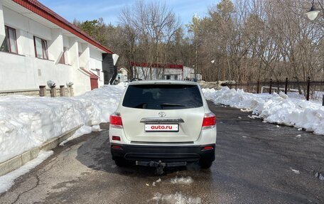 Toyota Highlander III, 2013 год, 2 499 000 рублей, 4 фотография