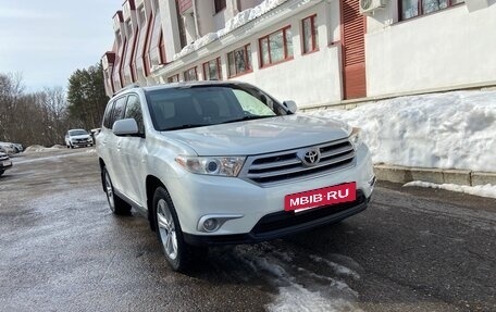 Toyota Highlander III, 2013 год, 2 499 000 рублей, 3 фотография