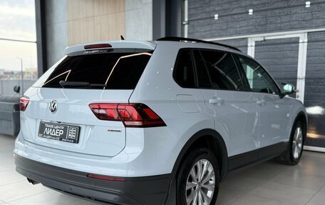 Volkswagen Tiguan II, 2020 год, 2 690 000 рублей, 2 фотография