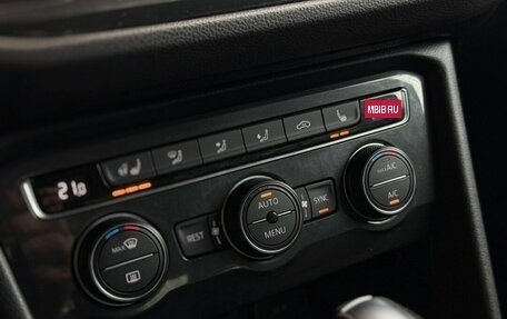 Volkswagen Tiguan II, 2020 год, 2 690 000 рублей, 18 фотография