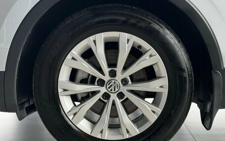 Volkswagen Tiguan II, 2020 год, 2 690 000 рублей, 33 фотография