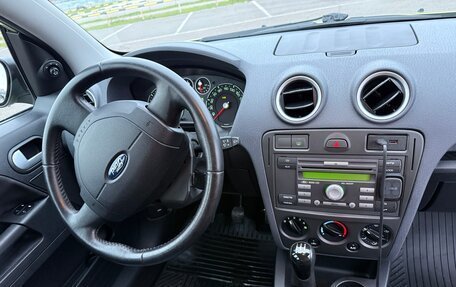 Ford Fusion I, 2006 год, 720 000 рублей, 6 фотография