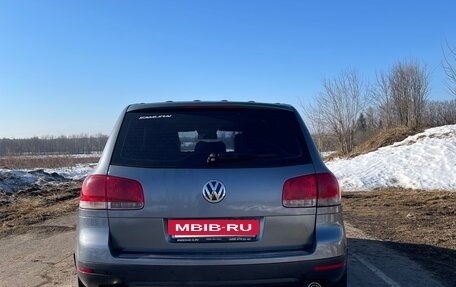Volkswagen Touareg III, 2003 год, 600 000 рублей, 4 фотография