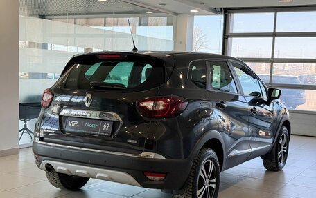 Renault Kaptur I рестайлинг, 2018 год, 1 735 000 рублей, 6 фотография