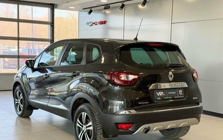 Renault Kaptur I рестайлинг, 2018 год, 1 735 000 рублей, 4 фотография