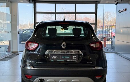 Renault Kaptur I рестайлинг, 2018 год, 1 735 000 рублей, 5 фотография