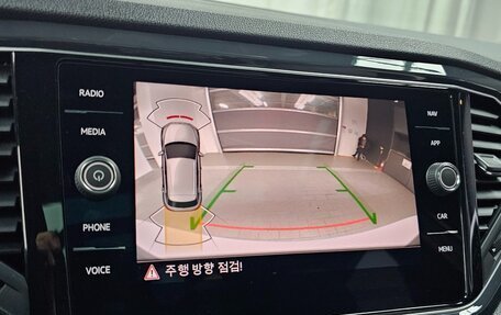 Volkswagen T-Roc I, 2021 год, 2 320 000 рублей, 14 фотография