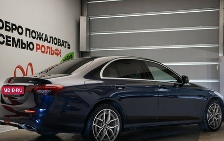 Mercedes-Benz E-Класс, 2020 год, 4 250 000 рублей, 4 фотография