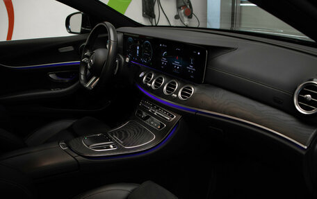 Mercedes-Benz E-Класс, 2020 год, 4 250 000 рублей, 28 фотография