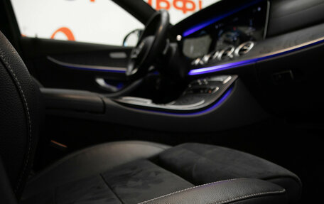 Mercedes-Benz E-Класс, 2020 год, 4 250 000 рублей, 31 фотография