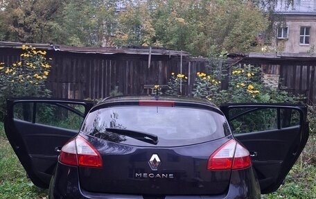 Renault Megane III, 2013 год, 800 000 рублей, 3 фотография