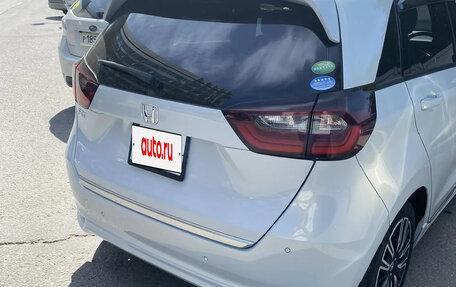 Honda Fit, 2020 год, 1 600 000 рублей, 3 фотография