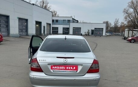 Mercedes-Benz E-Класс, 2003 год, 615 000 рублей, 3 фотография