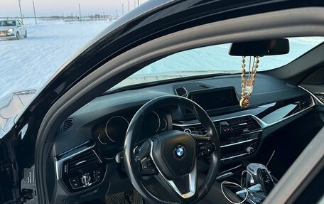 BMW 5 серия, 2018 год, 2 700 000 рублей, 11 фотография