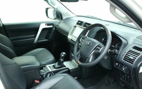 Toyota Land Cruiser Prado 150 рестайлинг 2, 2018 год, 4 950 000 рублей, 4 фотография