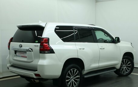 Toyota Land Cruiser Prado 150 рестайлинг 2, 2018 год, 4 950 000 рублей, 3 фотография