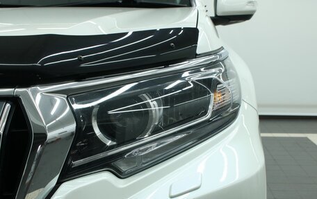 Toyota Land Cruiser Prado 150 рестайлинг 2, 2018 год, 4 950 000 рублей, 20 фотография