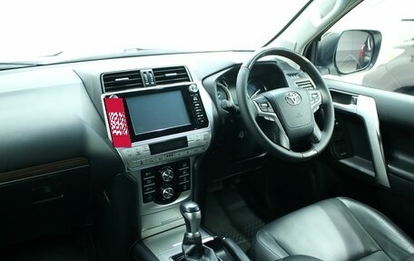 Toyota Land Cruiser Prado 150 рестайлинг 2, 2018 год, 4 950 000 рублей, 17 фотография