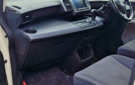 Honda Freed I, 2009 год, 1 100 000 рублей, 18 фотография