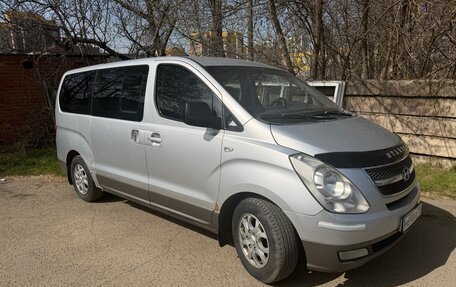 Hyundai H-1 II рестайлинг, 2008 год, 1 070 000 рублей, 3 фотография
