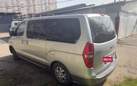 Hyundai H-1 II рестайлинг, 2008 год, 1 070 000 рублей, 5 фотография