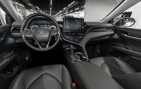 Toyota Camry, 2021 год, 3 330 000 рублей, 7 фотография