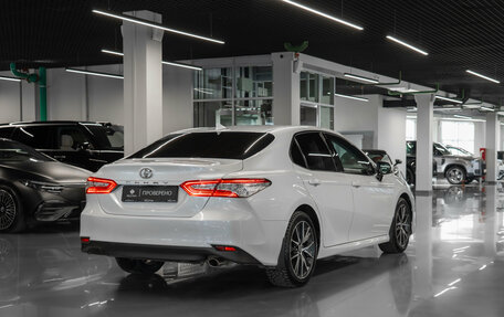 Toyota Camry, 2021 год, 3 330 000 рублей, 5 фотография