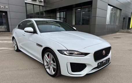 Jaguar XE I рестайлинг, 2020 год, 4 500 000 рублей, 3 фотография