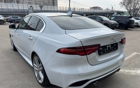 Jaguar XE I рестайлинг, 2020 год, 4 500 000 рублей, 7 фотография