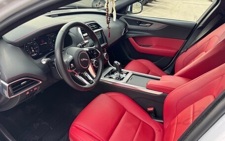 Jaguar XE I рестайлинг, 2020 год, 4 500 000 рублей, 10 фотография