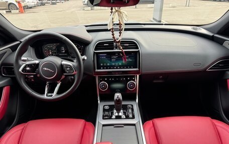 Jaguar XE I рестайлинг, 2020 год, 4 500 000 рублей, 9 фотография