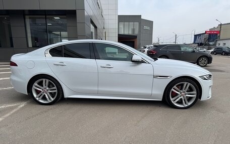 Jaguar XE I рестайлинг, 2020 год, 4 500 000 рублей, 4 фотография