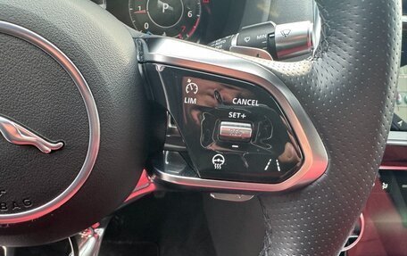 Jaguar XE I рестайлинг, 2020 год, 4 500 000 рублей, 17 фотография