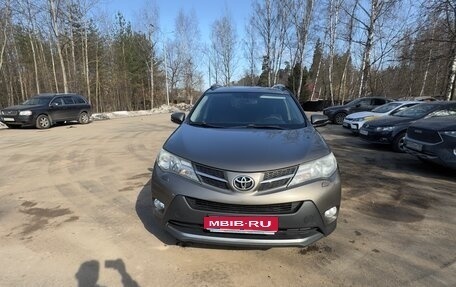 Toyota RAV4, 2015 год, 2 100 000 рублей, 1 фотография