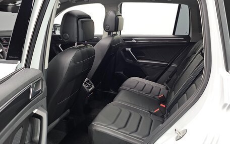 Volkswagen Tiguan II, 2022 год, 3 220 000 рублей, 16 фотография