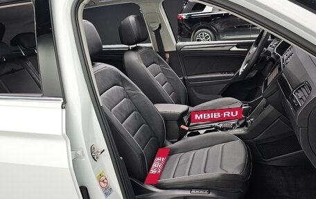 Volkswagen Tiguan II, 2022 год, 3 220 000 рублей, 10 фотография