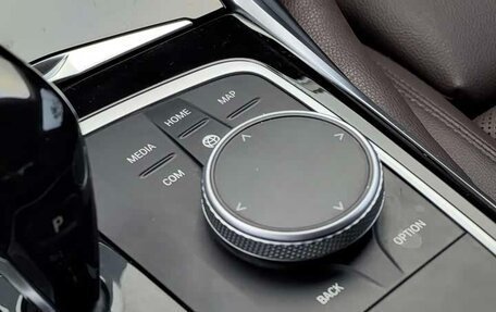 BMW 3 серия, 2022 год, 2 610 000 рублей, 15 фотография