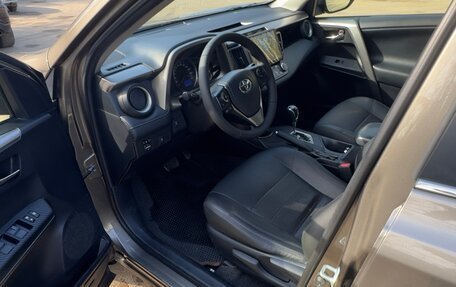 Toyota RAV4, 2015 год, 2 100 000 рублей, 10 фотография