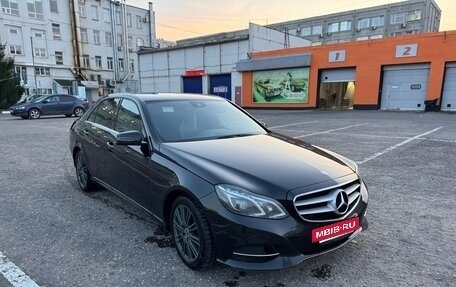 Mercedes-Benz E-Класс, 2013 год, 2 100 000 рублей, 2 фотография