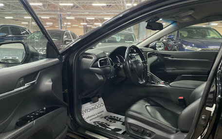 Toyota Camry, 2019 год, 2 790 000 рублей, 13 фотография