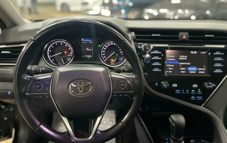 Toyota Camry, 2019 год, 2 790 000 рублей, 19 фотография