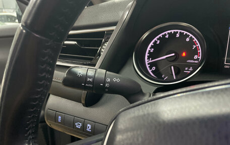 Toyota Camry, 2019 год, 2 790 000 рублей, 22 фотография