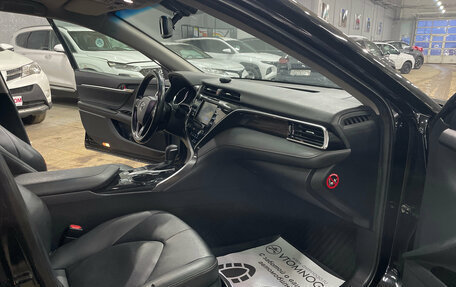 Toyota Camry, 2019 год, 2 790 000 рублей, 33 фотография