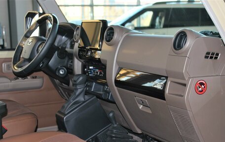 Toyota Land Cruiser 70, 2025 год, 10 685 000 рублей, 24 фотография