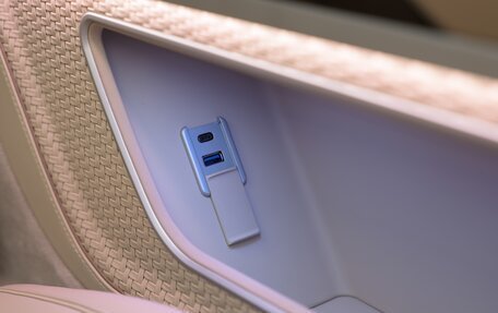 Mercedes-Benz V-Класс, 2025 год, 49 500 000 рублей, 14 фотография