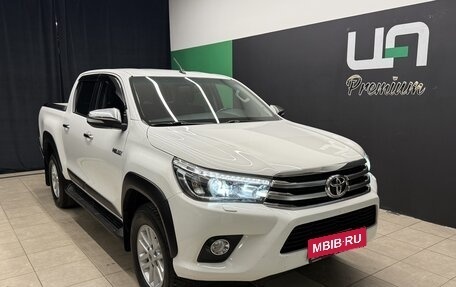 Toyota Hilux VIII, 2015 год, 3 350 000 рублей, 1 фотография